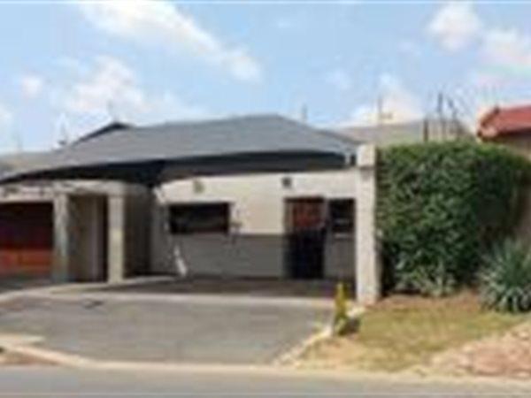 4 Bedroom Property for Sale in Johannesburg North Gauteng