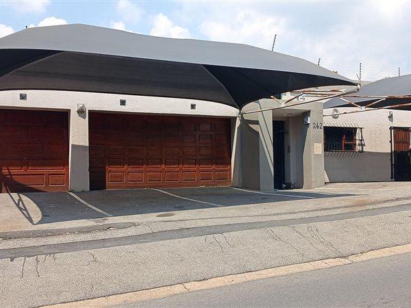 4 Bedroom Property for Sale in Johannesburg North Gauteng