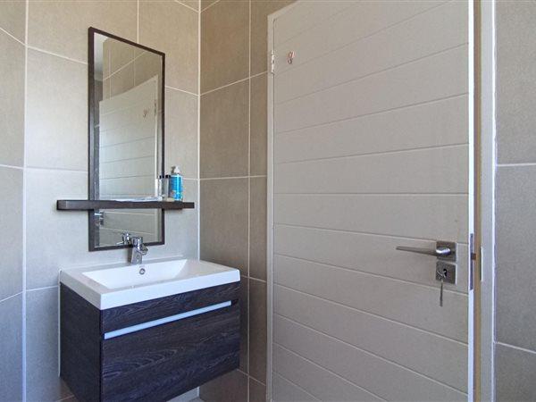 2 Bedroom Property for Sale in Olivedale Gauteng