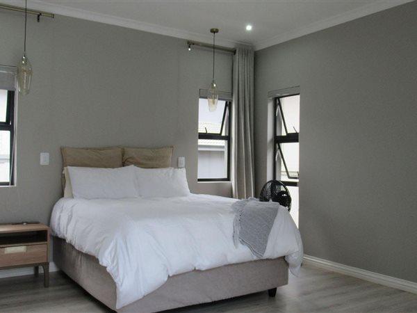 4 Bedroom Property for Sale in Olivedale Gauteng