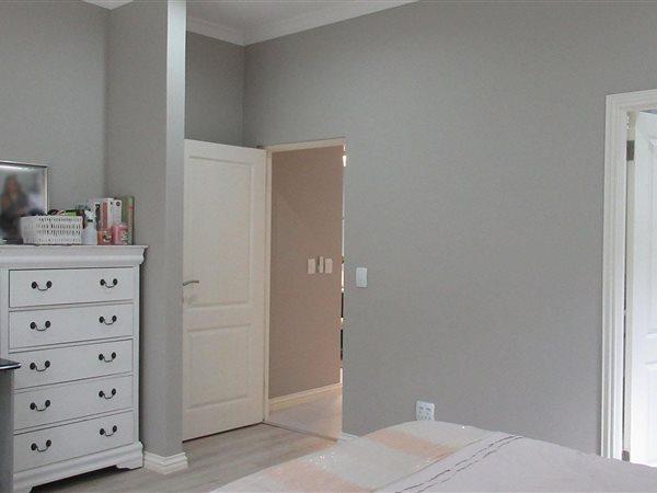 4 Bedroom Property for Sale in Olivedale Gauteng