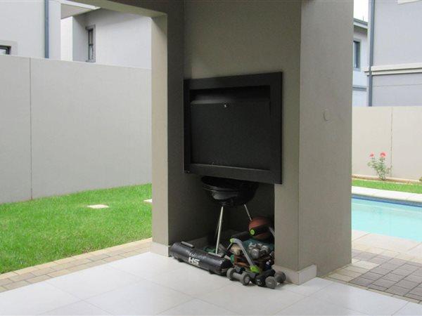 4 Bedroom Property for Sale in Olivedale Gauteng