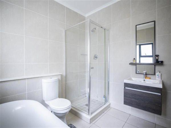 3 Bedroom Property for Sale in Bryanston Gauteng