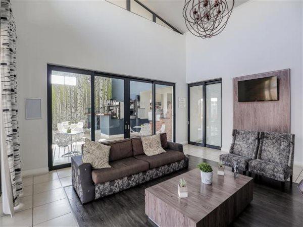 3 Bedroom Property for Sale in Bryanston Gauteng