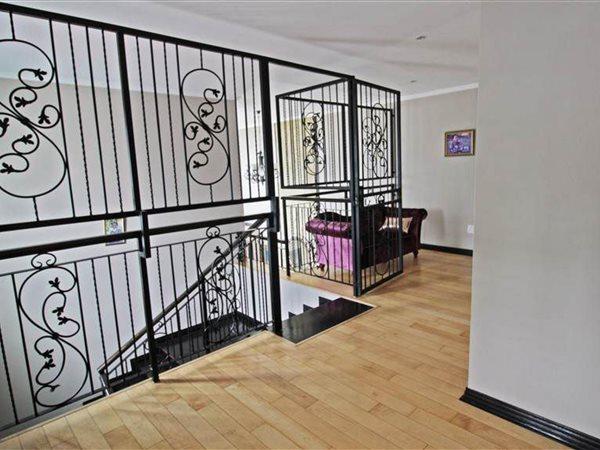 4 Bedroom Property for Sale in Bryanston Gauteng