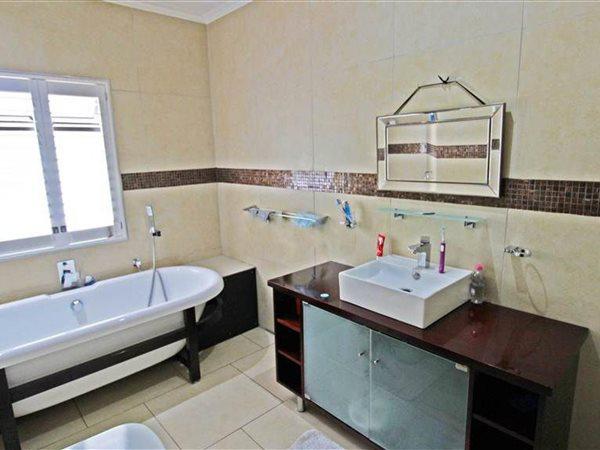 4 Bedroom Property for Sale in Bryanston Gauteng