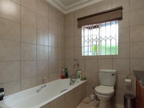 3 Bedroom Property for Sale in Fourways Gauteng