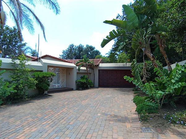 5 Bedroom Property for Sale in Gallo Manor Gauteng