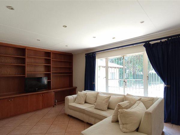 5 Bedroom Property for Sale in Gallo Manor Gauteng