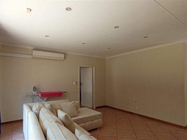 5 Bedroom Property for Sale in Gallo Manor Gauteng
