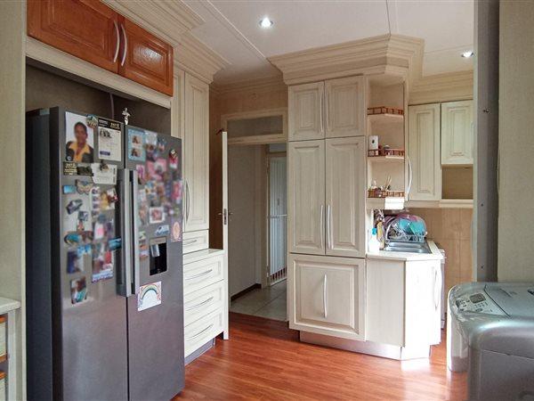 3 Bedroom Property for Sale in Parkmore Gauteng