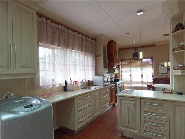 3 Bedroom Property for Sale in Parkmore Gauteng