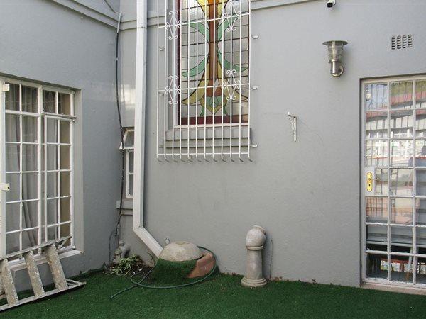 6 Bedroom Property for Sale in Strathavon Gauteng