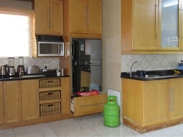 6 Bedroom Property for Sale in Strathavon Gauteng