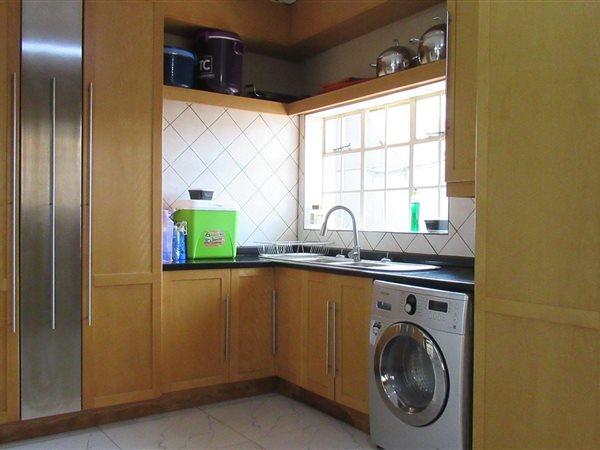 6 Bedroom Property for Sale in Strathavon Gauteng