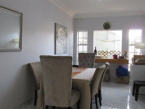 6 Bedroom Property for Sale in Strathavon Gauteng