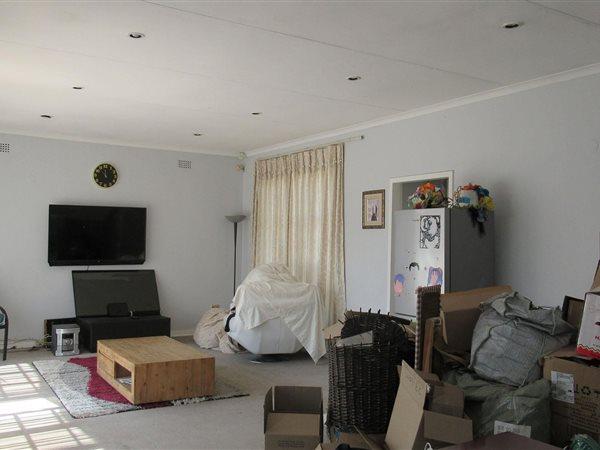 6 Bedroom Property for Sale in Strathavon Gauteng
