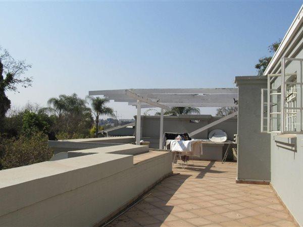 6 Bedroom Property for Sale in Strathavon Gauteng