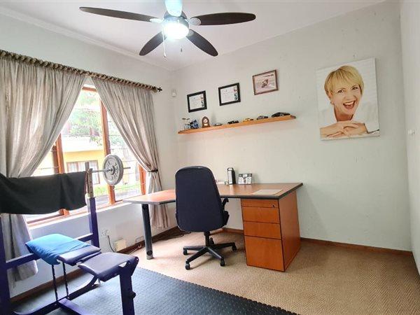 2 Bedroom Property for Sale in Sunninghill Gauteng