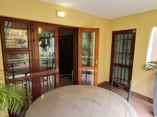2 Bedroom Property for Sale in Sunninghill Gauteng