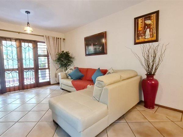 2 Bedroom Property for Sale in Sunninghill Gauteng