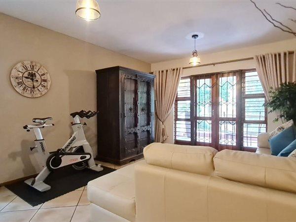 2 Bedroom Property for Sale in Sunninghill Gauteng