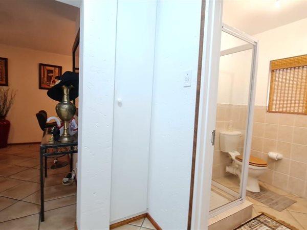 2 Bedroom Property for Sale in Sunninghill Gauteng