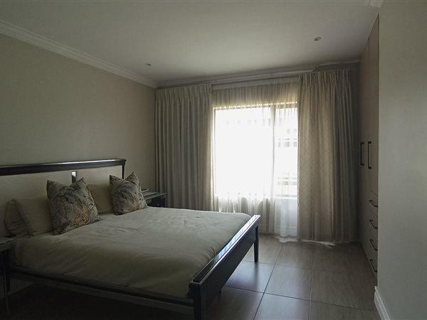 4 Bedroom Property for Sale in Blue Valley Golf Estate Gauteng