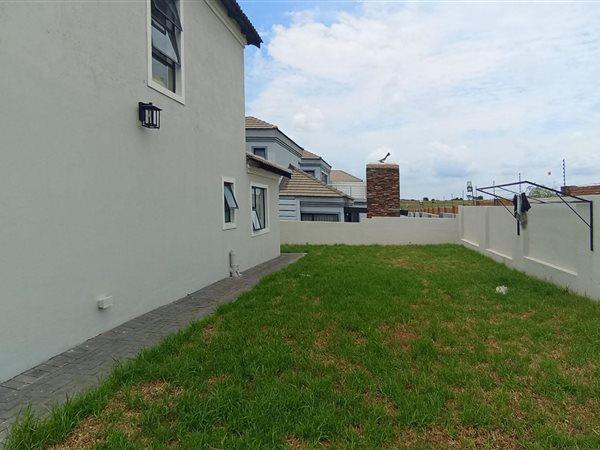 4 Bedroom Property for Sale in Blue Valley Golf Estate Gauteng