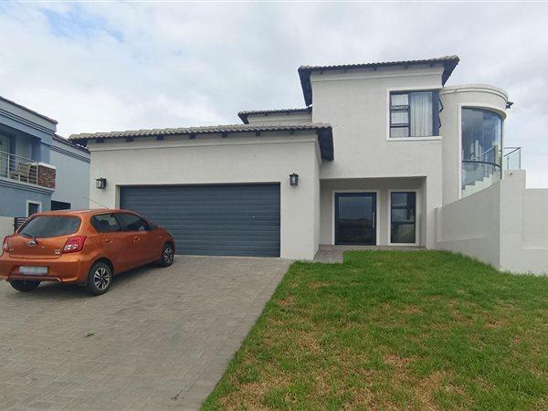 4 Bedroom Property for Sale in Blue Valley Golf Estate Gauteng