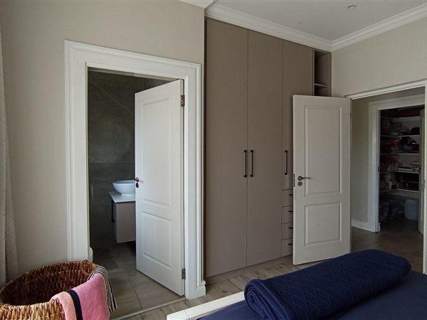 4 Bedroom Property for Sale in Blue Valley Golf Estate Gauteng