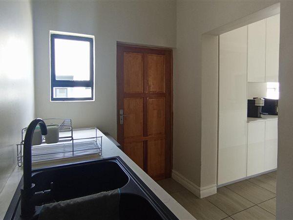 4 Bedroom Property for Sale in Blue Valley Golf Estate Gauteng