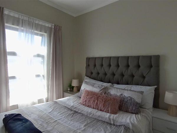 2 Bedroom Property for Sale in Grand Central Gauteng