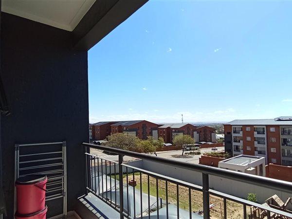 2 Bedroom Property for Sale in Grand Central Gauteng