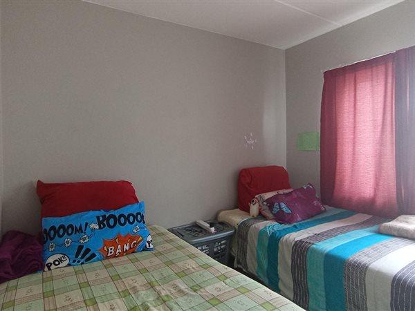 2 Bedroom Property for Sale in Grand Central Gauteng