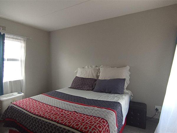 2 Bedroom Property for Sale in Grand Central Gauteng