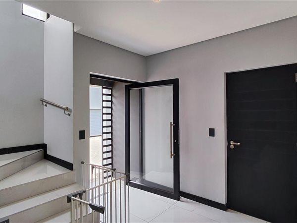 3 Bedroom Property for Sale in Edenvale Central Gauteng
