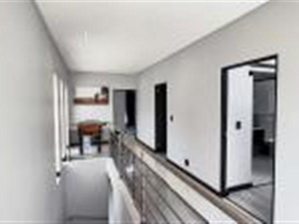 3 Bedroom Property for Sale in Edenvale Central Gauteng