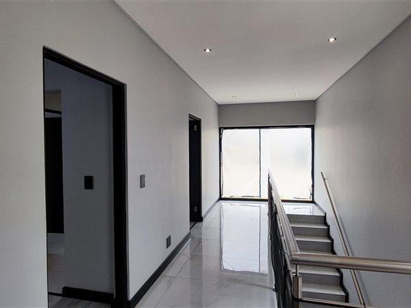 3 Bedroom Property for Sale in Edenvale Central Gauteng