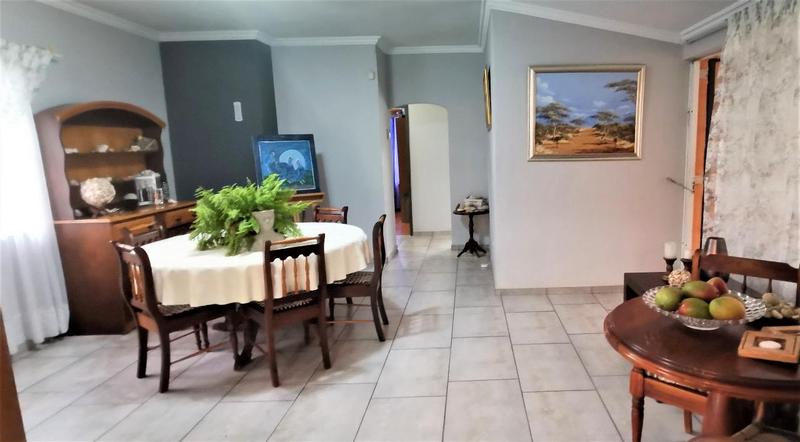 5 Bedroom Property for Sale in Florauna Gauteng