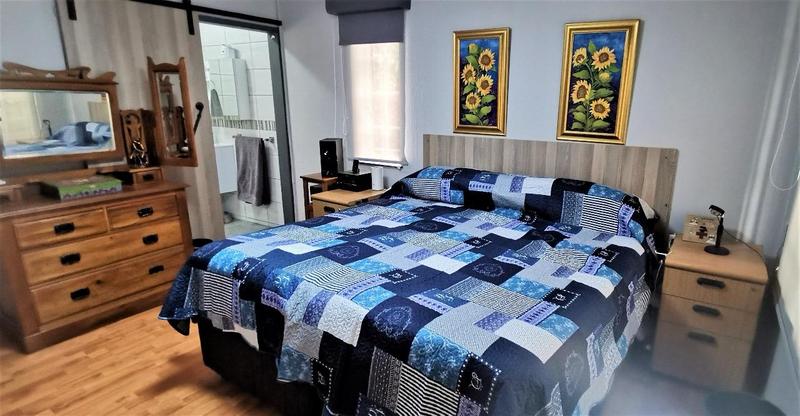 5 Bedroom Property for Sale in Florauna Gauteng