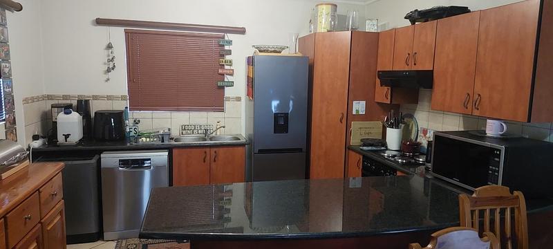 2 Bedroom Property for Sale in Montana Tuine Gauteng