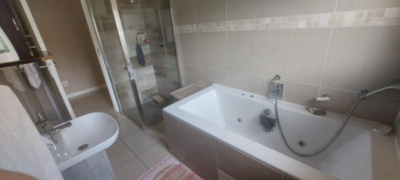 4 Bedroom Property for Sale in Savannah Country Estate Gauteng