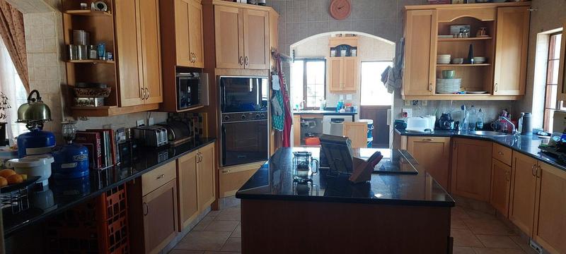 5 Bedroom Property for Sale in Mooikloof Equestrian Estate Gauteng