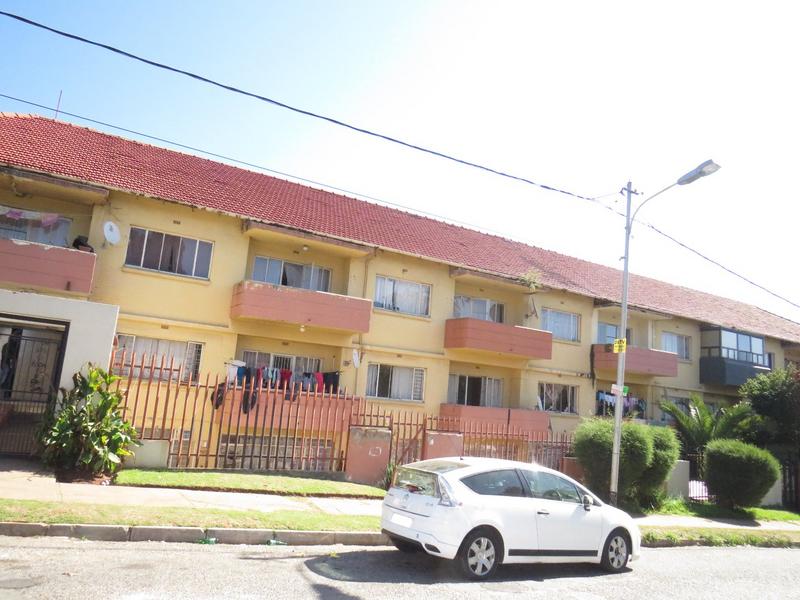 2 Bedroom Property for Sale in Florida Gauteng