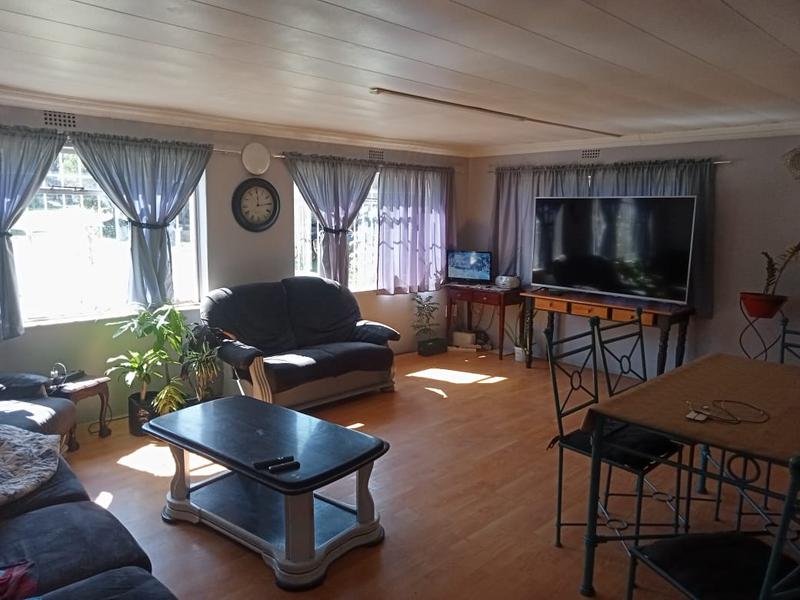 4 Bedroom Property for Sale in Florida Gauteng