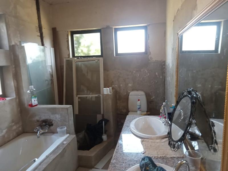 4 Bedroom Property for Sale in Florida Gauteng