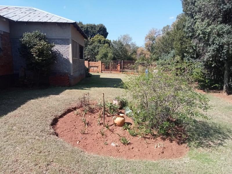 4 Bedroom Property for Sale in Florida Gauteng