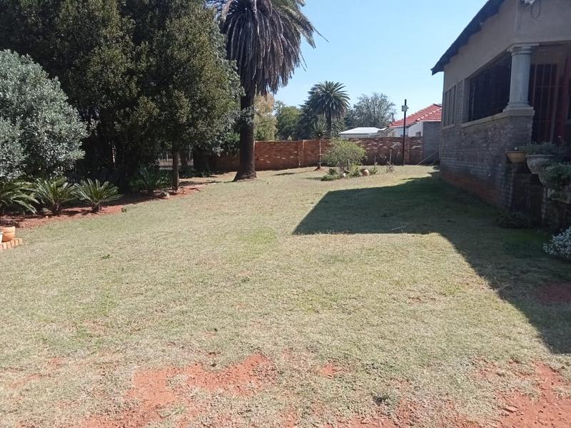 4 Bedroom Property for Sale in Florida Gauteng