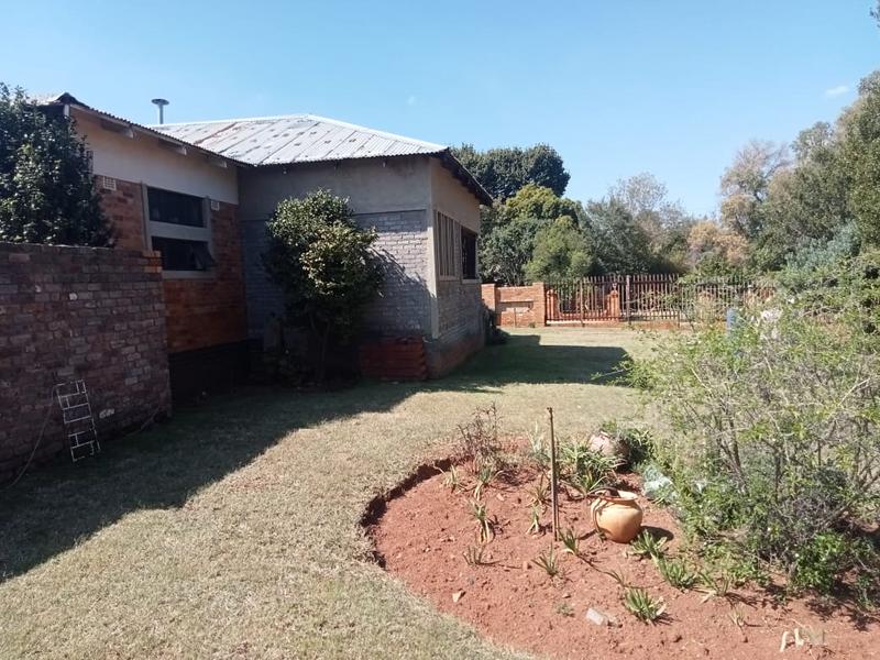 4 Bedroom Property for Sale in Florida Gauteng